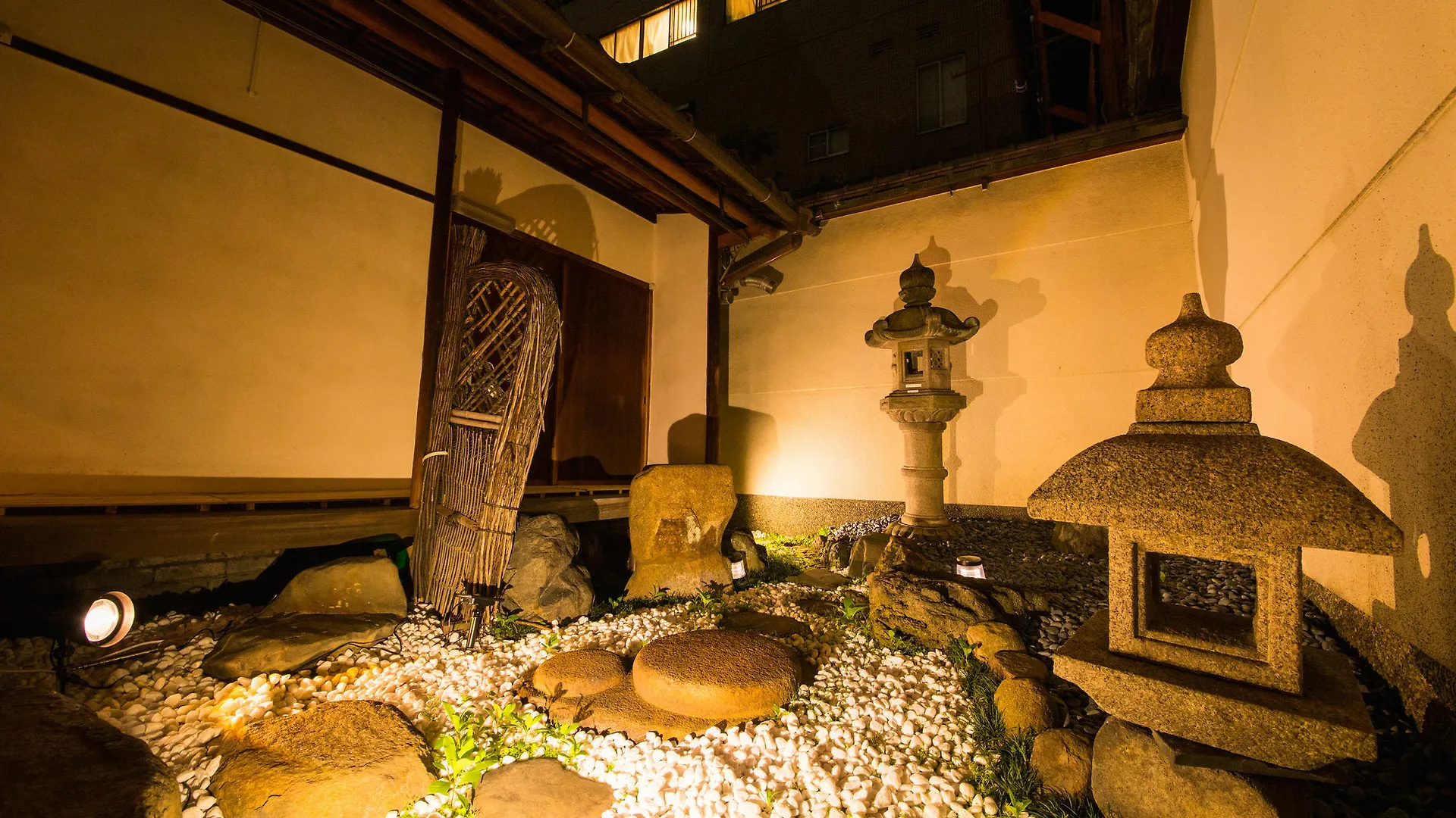 Zen Kyoto Kinkaku-Ji Temple Villa